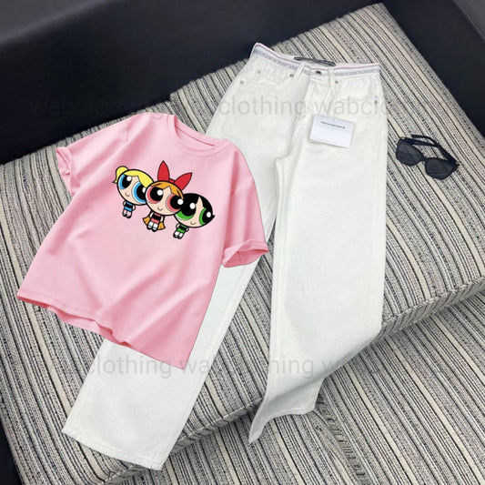 White wide leg jeans - Pink T-shirt 3 buttercups