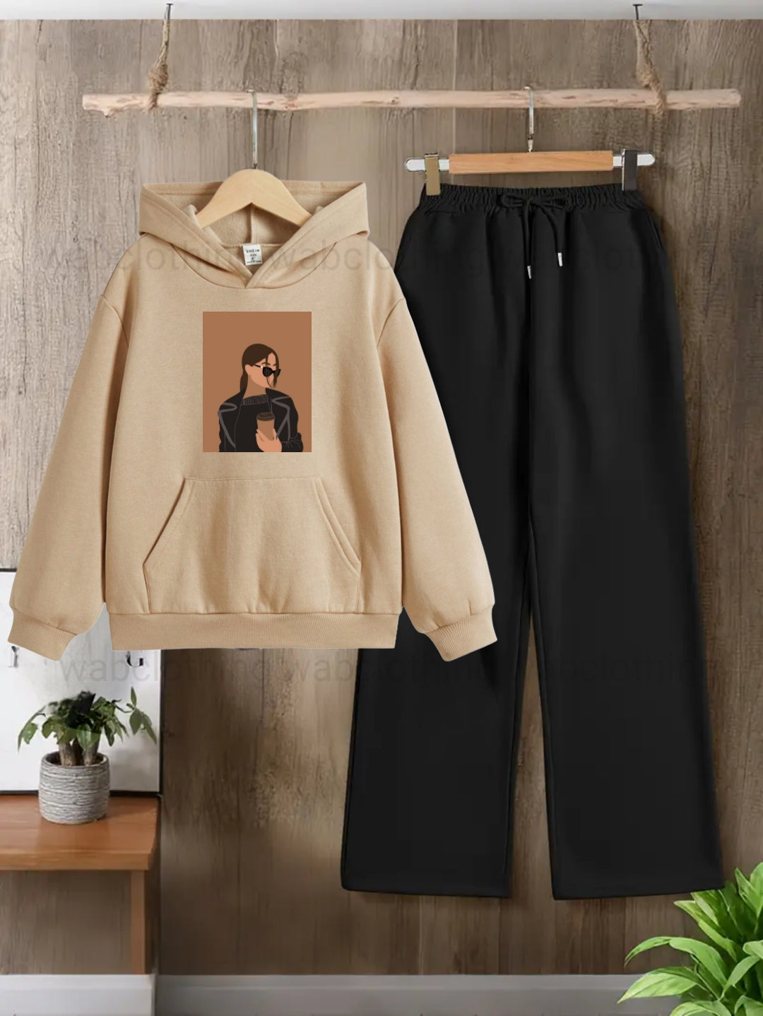 BEIGE HOODIE COFFE GIRL-BLACK FLAPPER