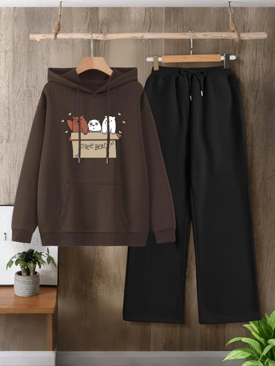 BROWN HOODIE FREE BEAR-BLACK FLAPPER