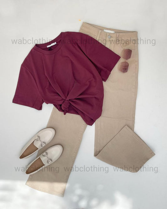 Beige wide leg jeans - Maroon T-shirt